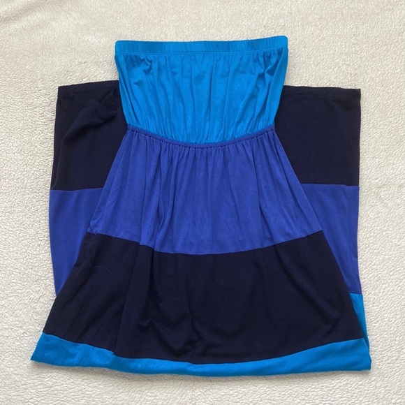 Soprano Strapless Maxi Dress - Picture 10 of 14